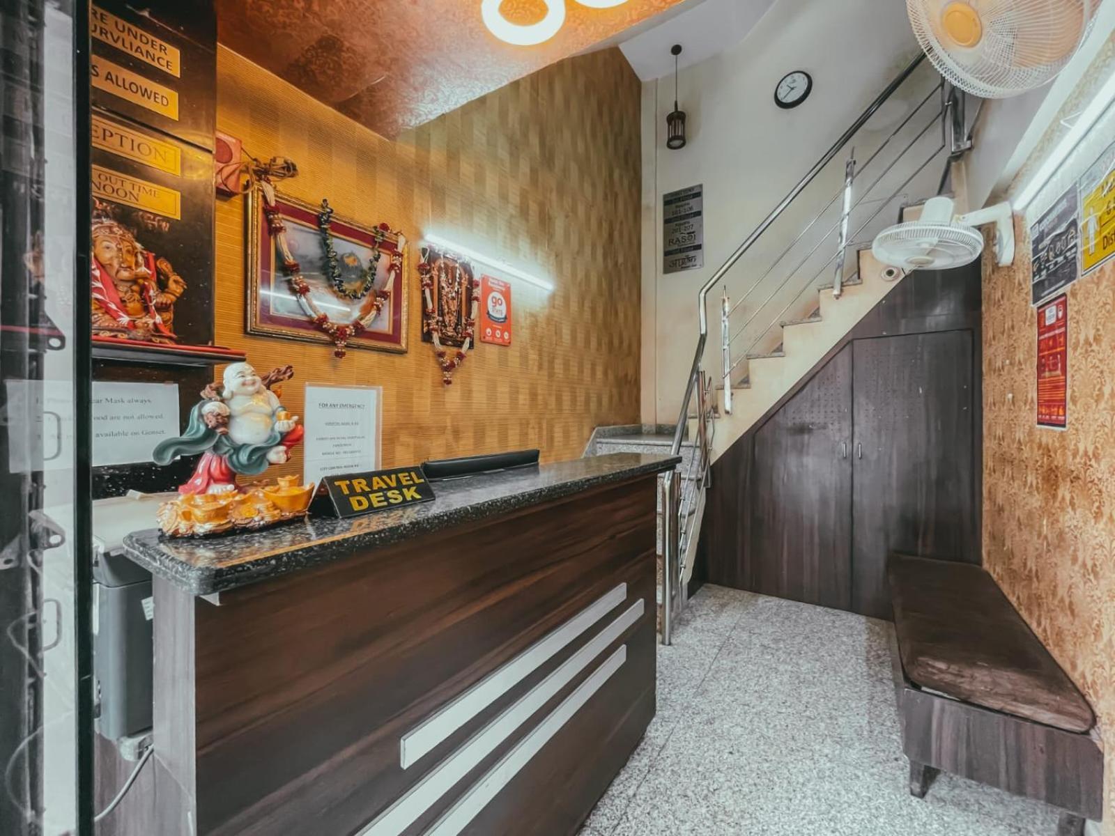 Hotel S L E Residency Варанаси Экстерьер фото