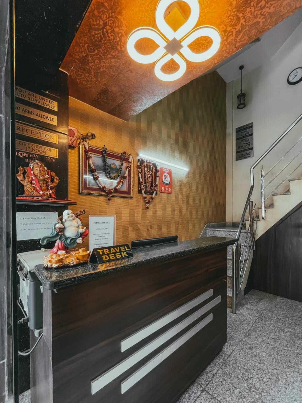 Hotel S L E Residency Варанаси Экстерьер фото